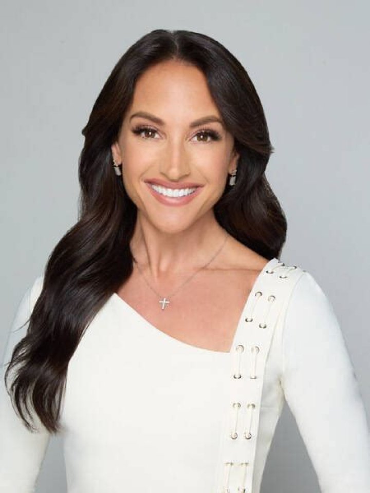 Emily Compagno's Weight Loss Did The Outnumbered Host Lose Weight