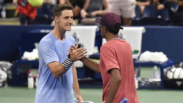 Joe Salisbury and Rajeev Ram lift the 2021 US Open doubles trophy