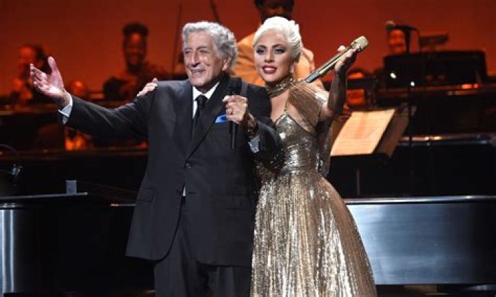 Lady Gaga and Tony Bennett performing