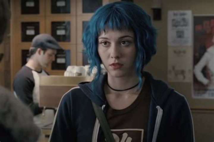 Mary Elizabeth Winstead as Ramona Flowers and Alison Pill as Kim Pin.