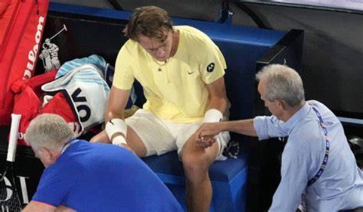 Sebastian Korda receiving treatment